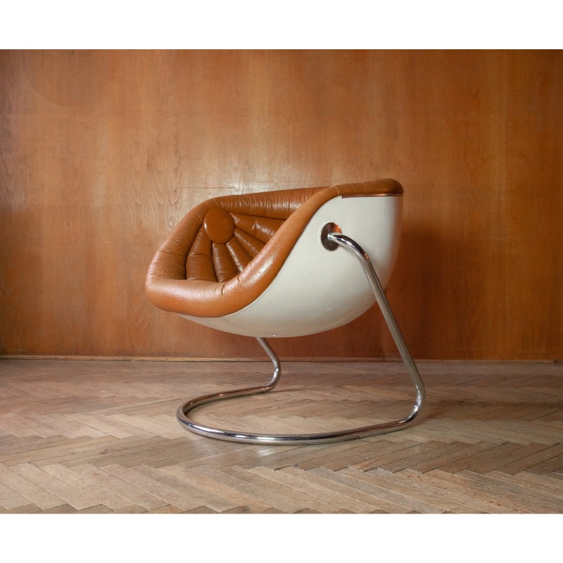 Space Age Lounge Chair2