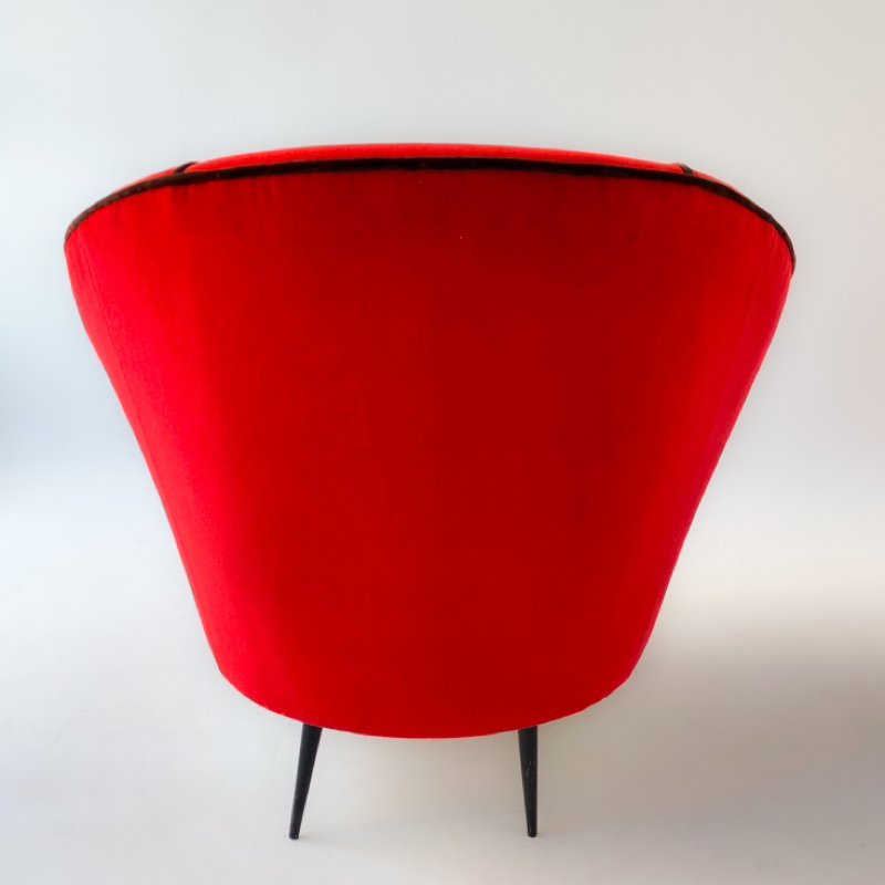 red_chairs5