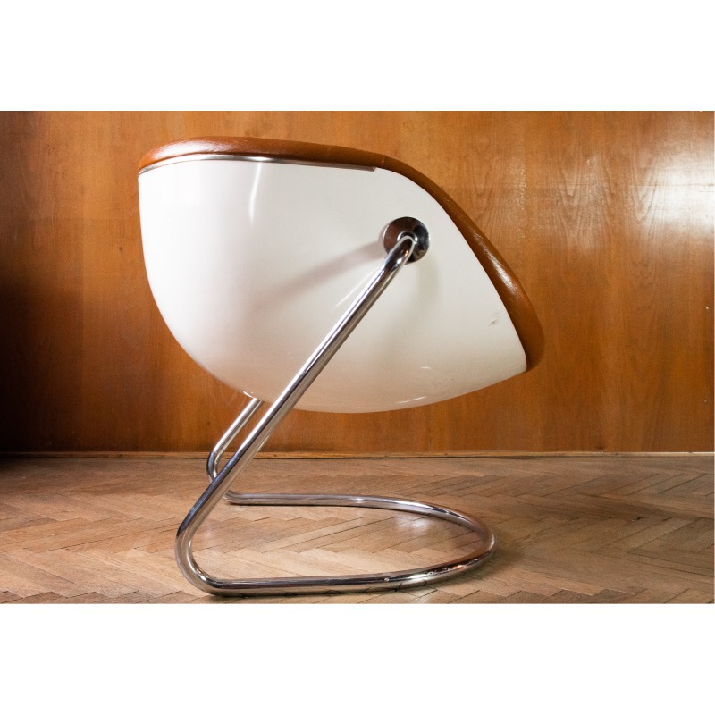 Space Age Lounge Chair10