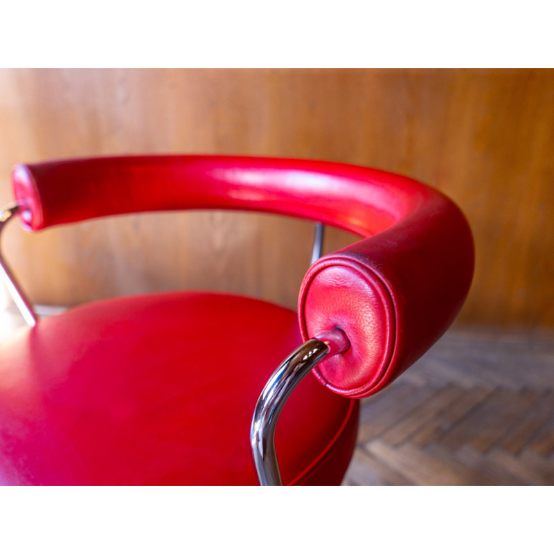 2D065535-043D-4739-8332-00E1CB390E53