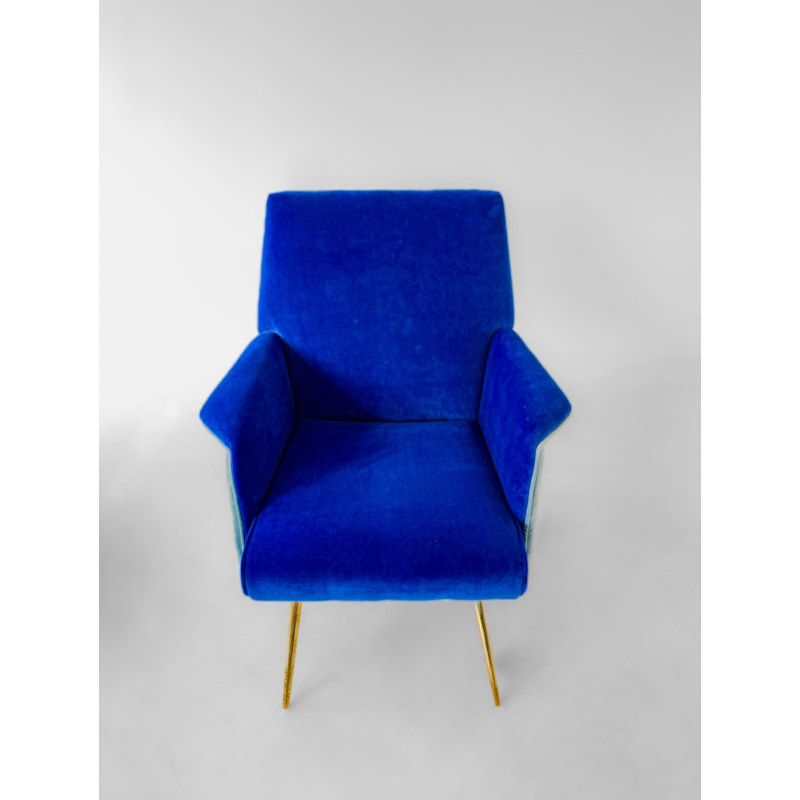 D99FBA4D-1232-4446-B20B-DD00BA610D6A