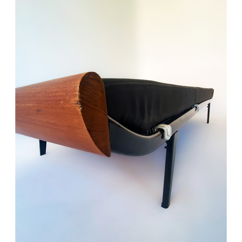 281ED562-B874-48D0-87C0-725CC2539E7D