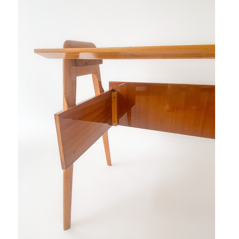 5A340E94-AC68-4D7E-96AC-B99CF84CE545