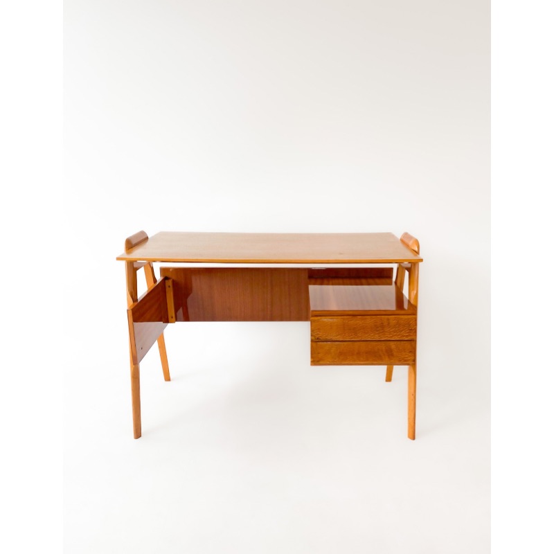 8A0CFEB3-E9DF-42CB-B106-6E0271A9432A