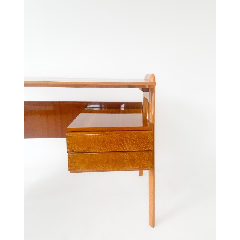 FE863DBE-75F7-40BD-B3B3-0E1594BFAB2D