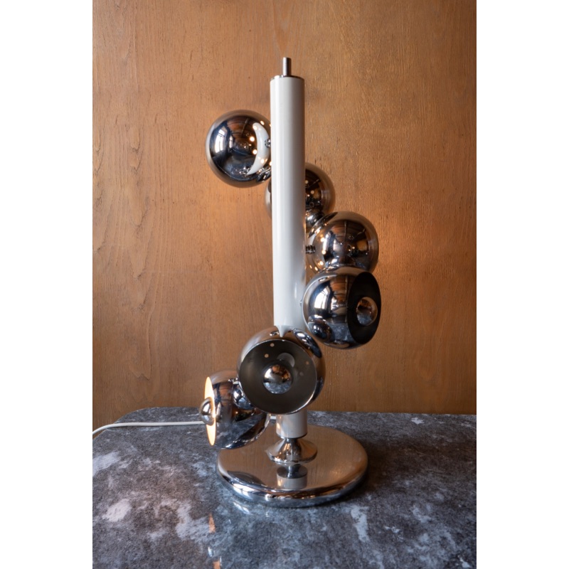 E2AB2BA2-4951-495D-B02C-00D41BEFD9E7