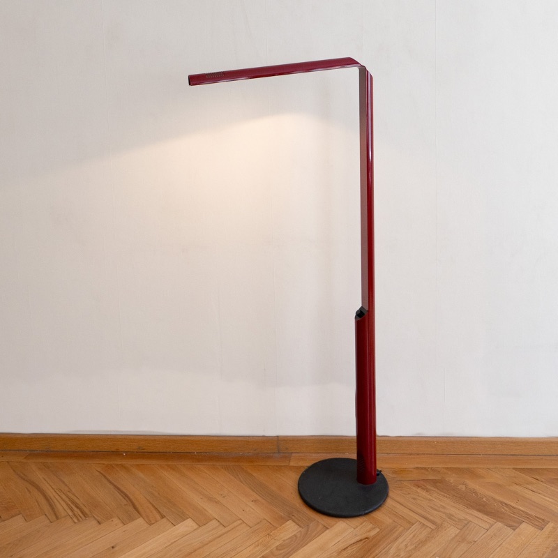 F18B53D8-38AB-4EFB-9EE9-F9F9081A61E6