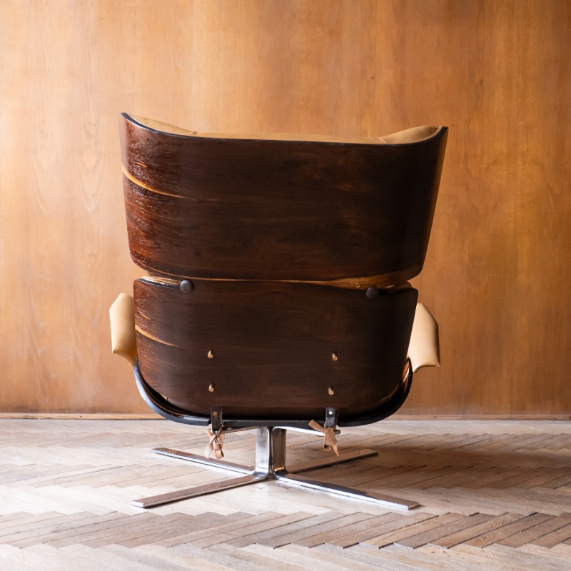 F3DBD5A5-791D-4644-89C5-E4B0FBE3767E