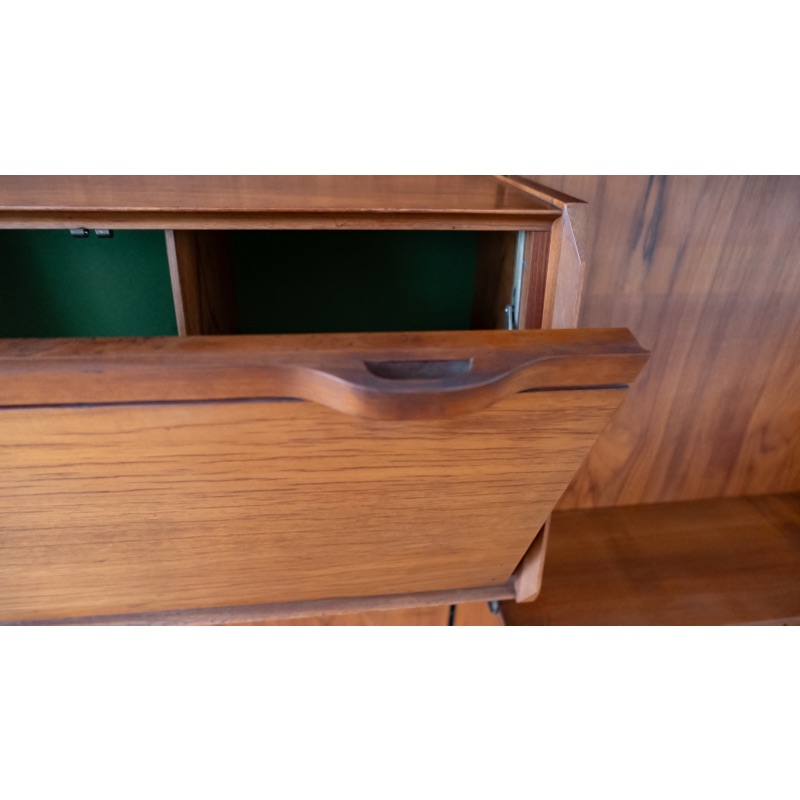 38565F9C-C825-4FC2-9A9E-57210D7D9BEC