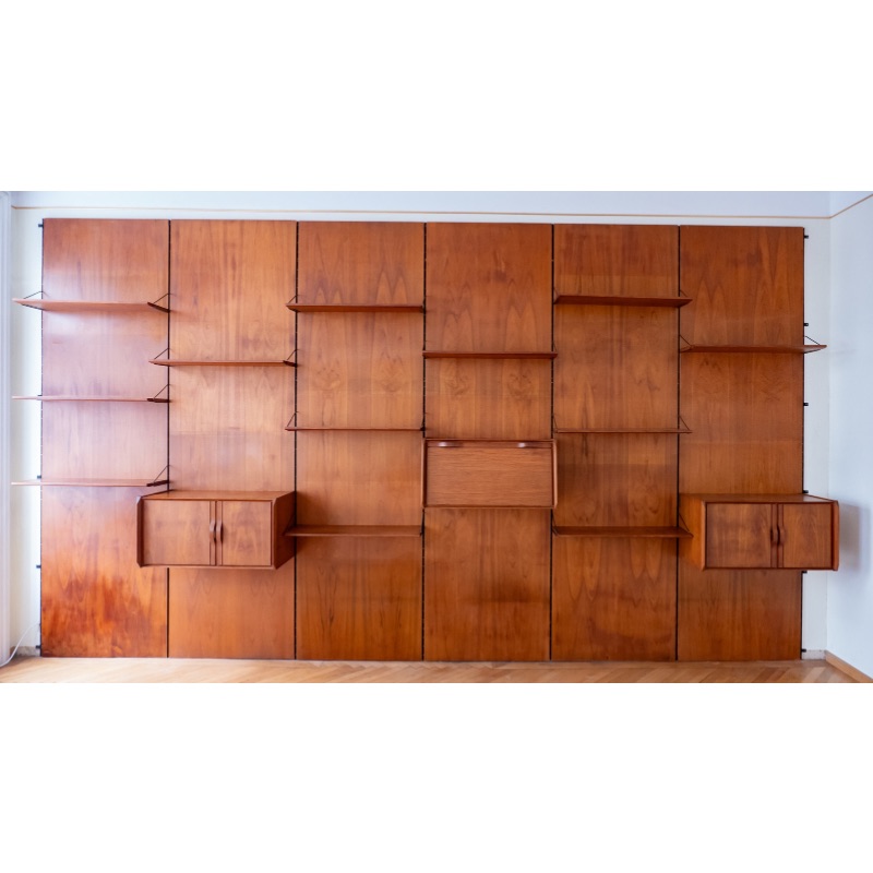 6697D8F2-3A93-49F5-B7A6-48931BA64640