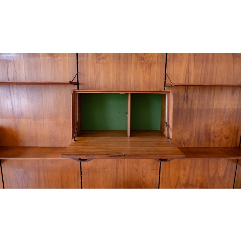 68F19956-5039-44E7-8DA3-FB358D271B1F