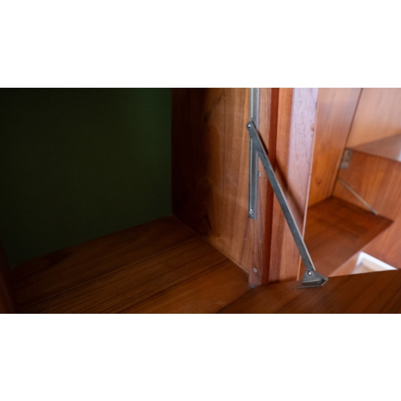 7E810043-4560-49F2-8391-91C34A2E926A