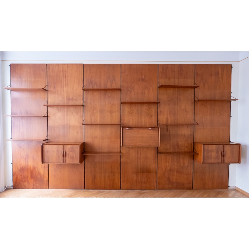 8989B644-E391-4185-BA5B-6F2BE7BA317C