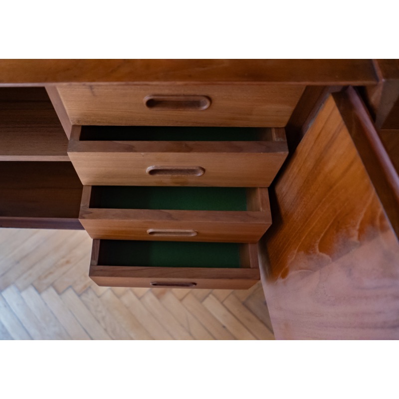 E1FA5681-C1DE-472A-B3D2-5199C8BB0C0C