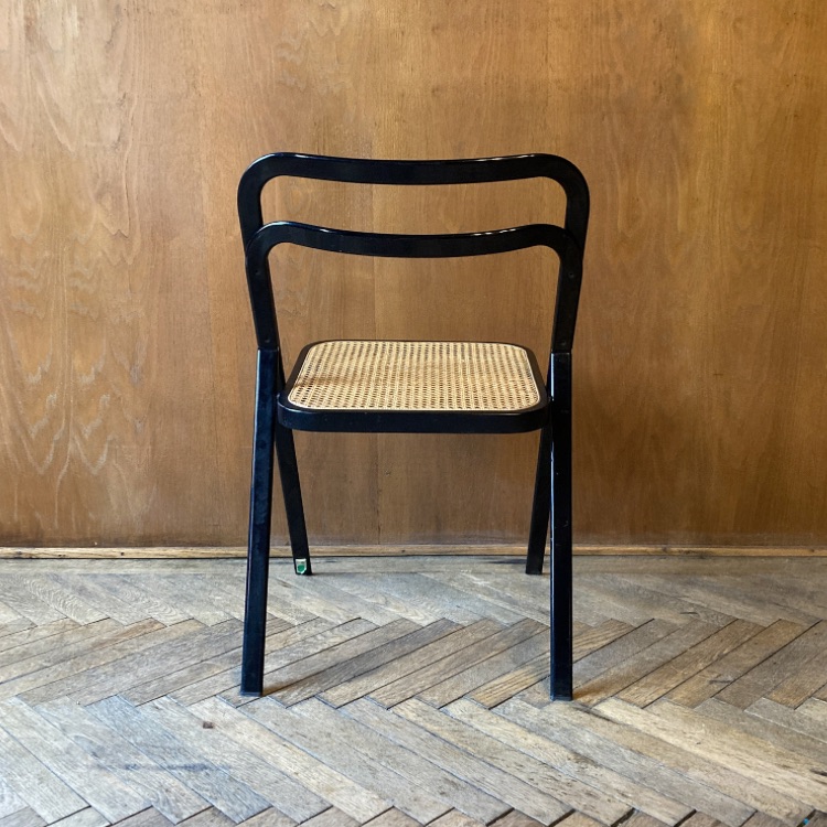 7775A95D-7980-4373-AACF-491B8040C966