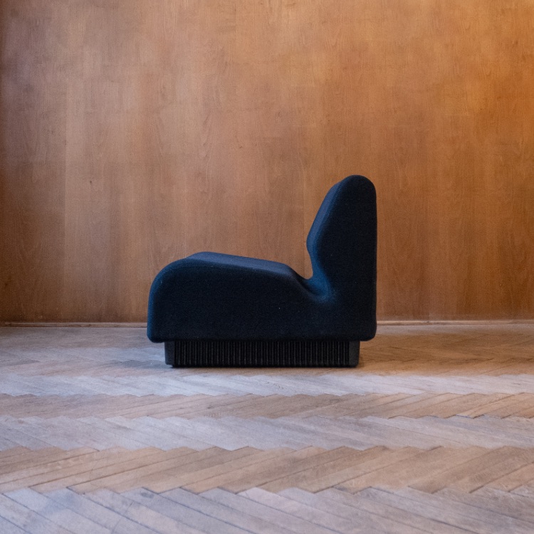 B2E30561-5B2B-4E23-BB51-36C73CCDC644